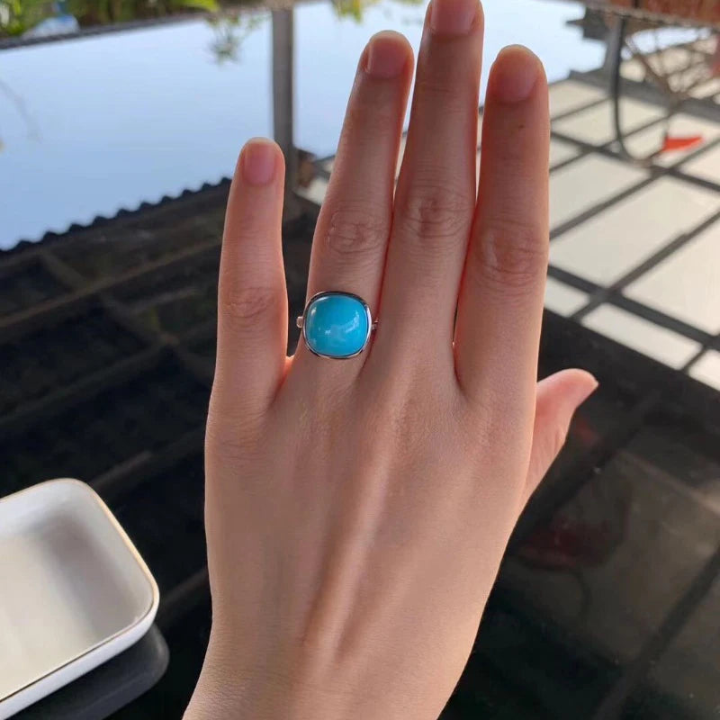Anillos cuadrados turquesa brillante clásicos para mujer, anillo azul vintage simple, adecuado para uso diario, joyería ligera de lujo.